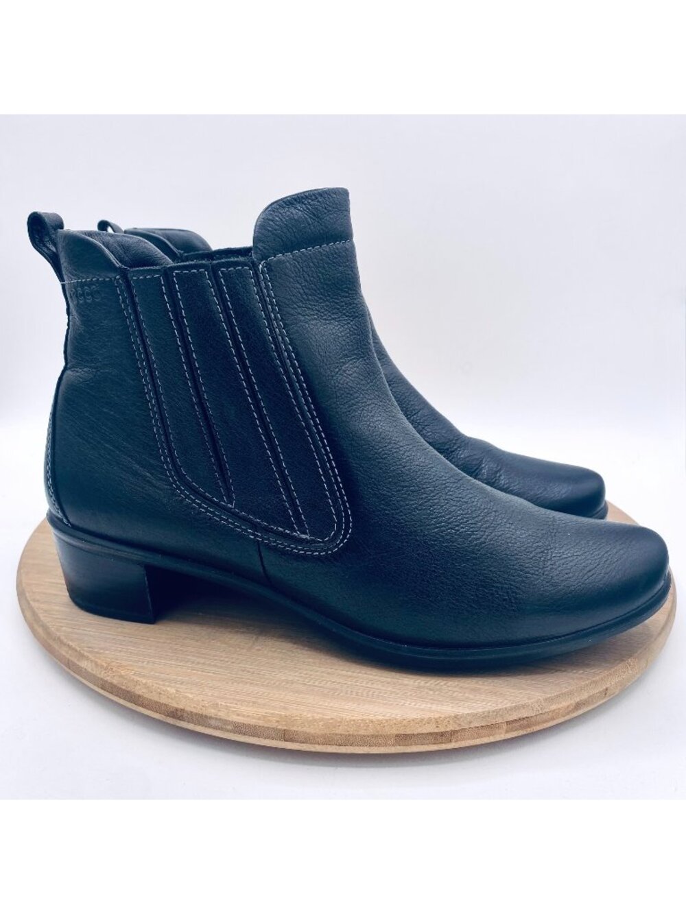 Ecco Womens Shoes 9 Black Leather Pull On Chelsea Boots Ankle Minimalist